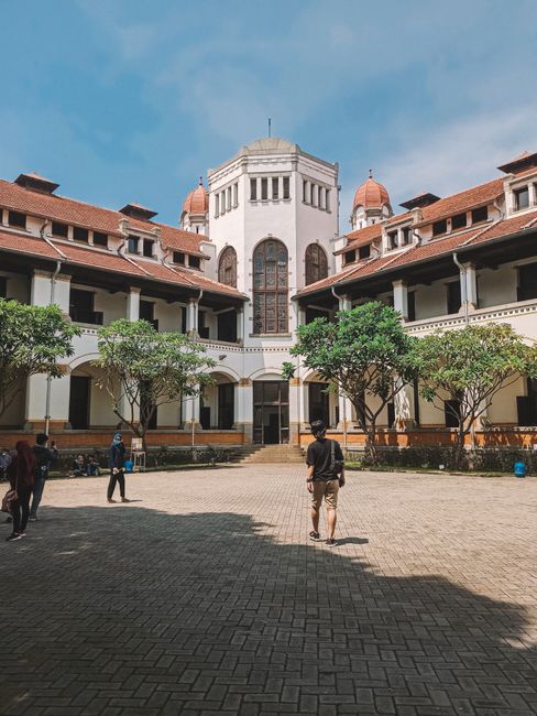 10 Tempat Wisata Wajib Dikunjungi di Jawa Tengah 10 Tempat Wisata Wajib Dikunjungi di Jawa Tengah