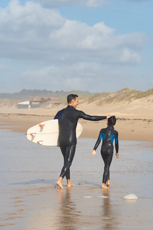 Δωρεάν στοκ φωτογραφιών με wetsuits, αγόρι, άνδρας Φωτογραφία από στοκ φωτογραφιών