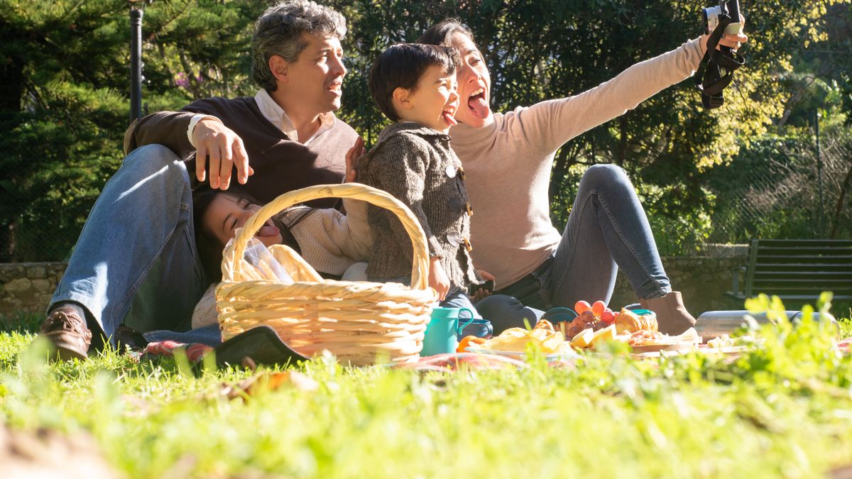 Comment organiser un week-end en famille à petit budget en 2026 - illustration