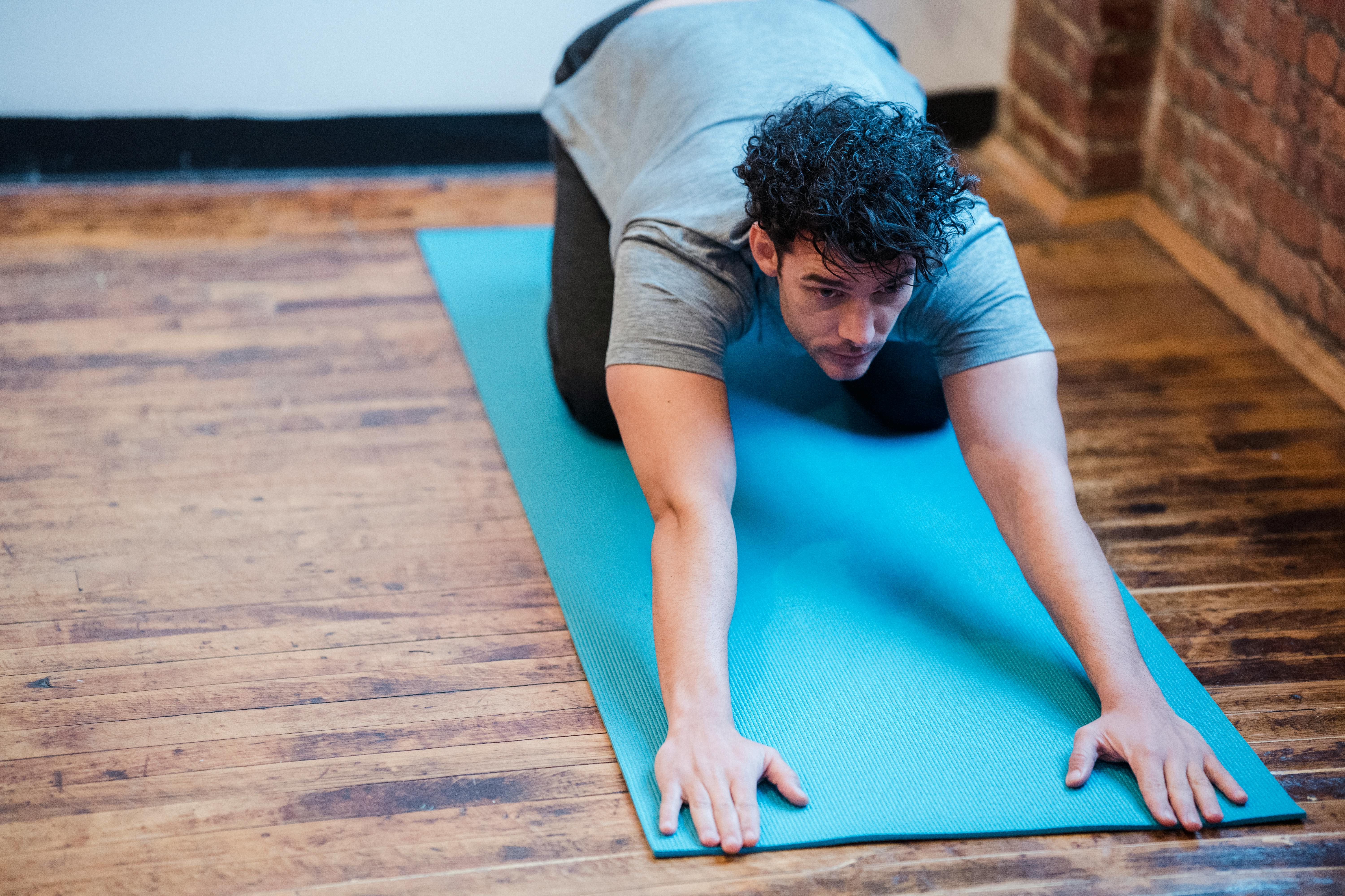 31 Days of Yoga - Extended Puppy (Uttana Shishosana) - Issababy Creates