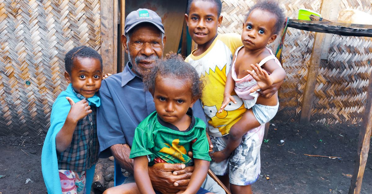 Papúa Nueva Guinea: RSE que apoya salud comunitaria y protección de bosques Papúa Nueva Guinea: RSE que apoya salud comunitaria y protección de bosques