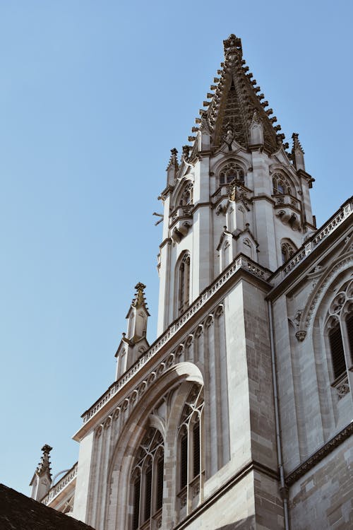 Základová fotografie zdarma na téma architektura, církev, čisté nebe