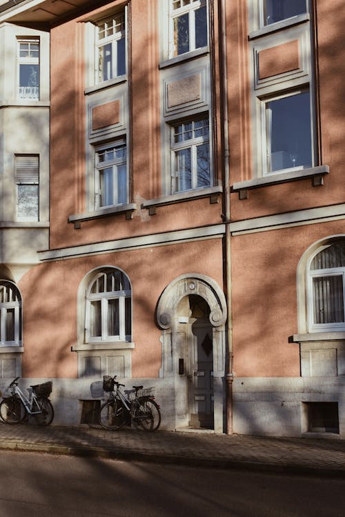 Základová fotografie zdarma na téma architektura, budova, chodník