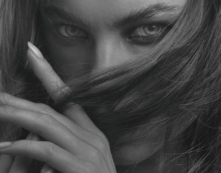 Candice Swanepoel Once 'Killed' Rumored Boyfriend Tom Brady in FMK Game