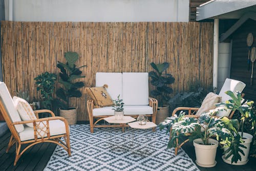 Best Weather-Resistant Materials for Fall Outdoor Spaces