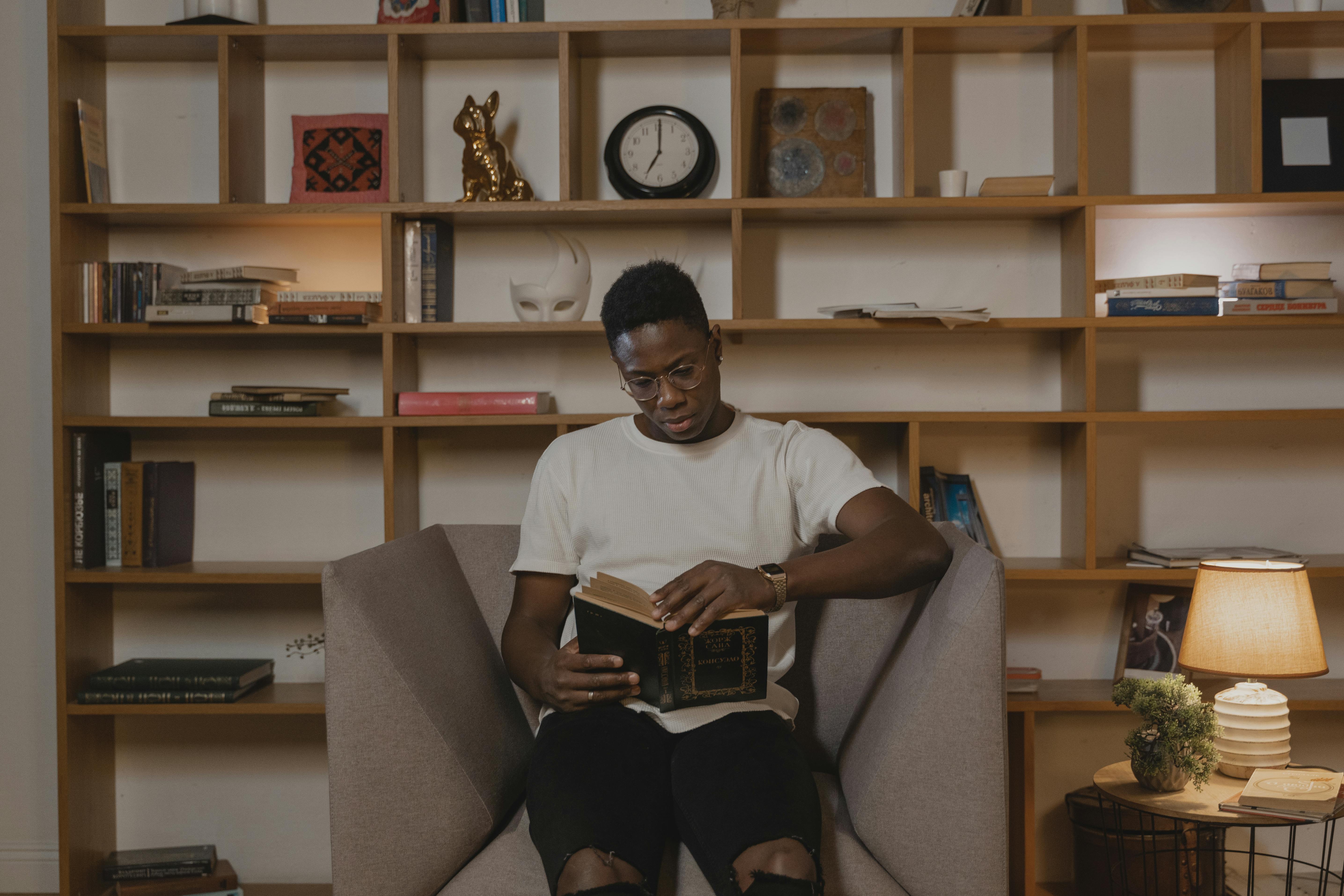 28 Self Development Books To Change Your Life In 2026 — Photo by Tima Miroshnichenko on Pexels