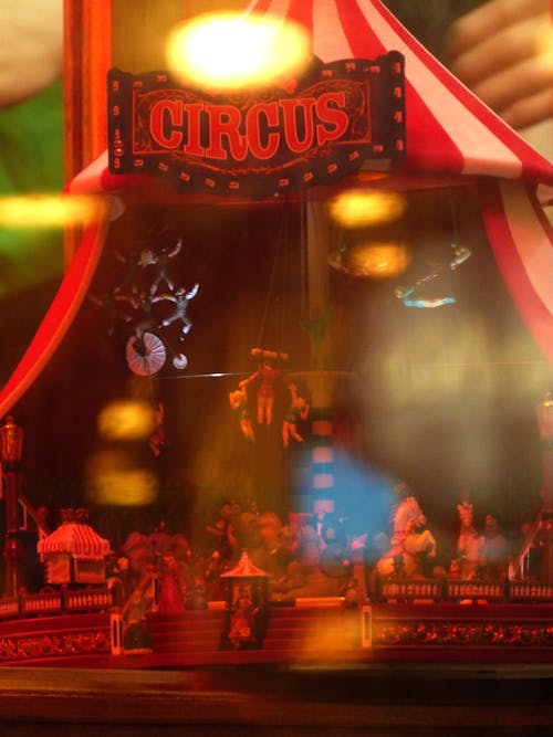 Imagine de stoc gratuită din circ, figurine, fotografiere verticală