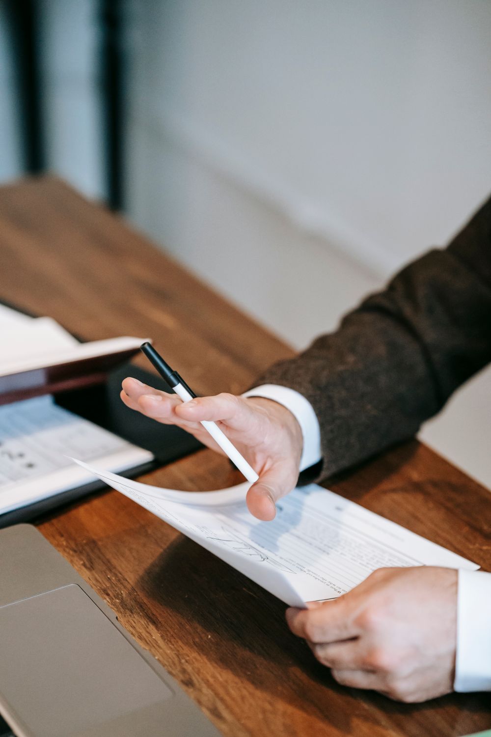 Firma di un contratto commerciale