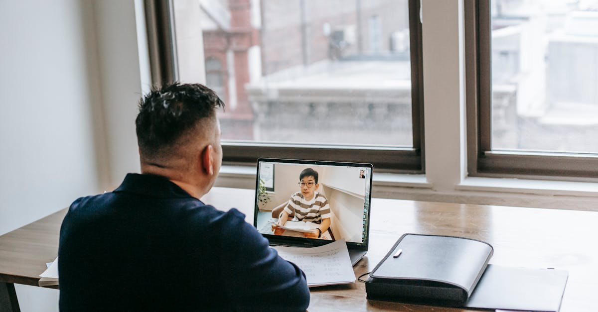 Difuminando Fronteras: Aprender Conectado Globalmente