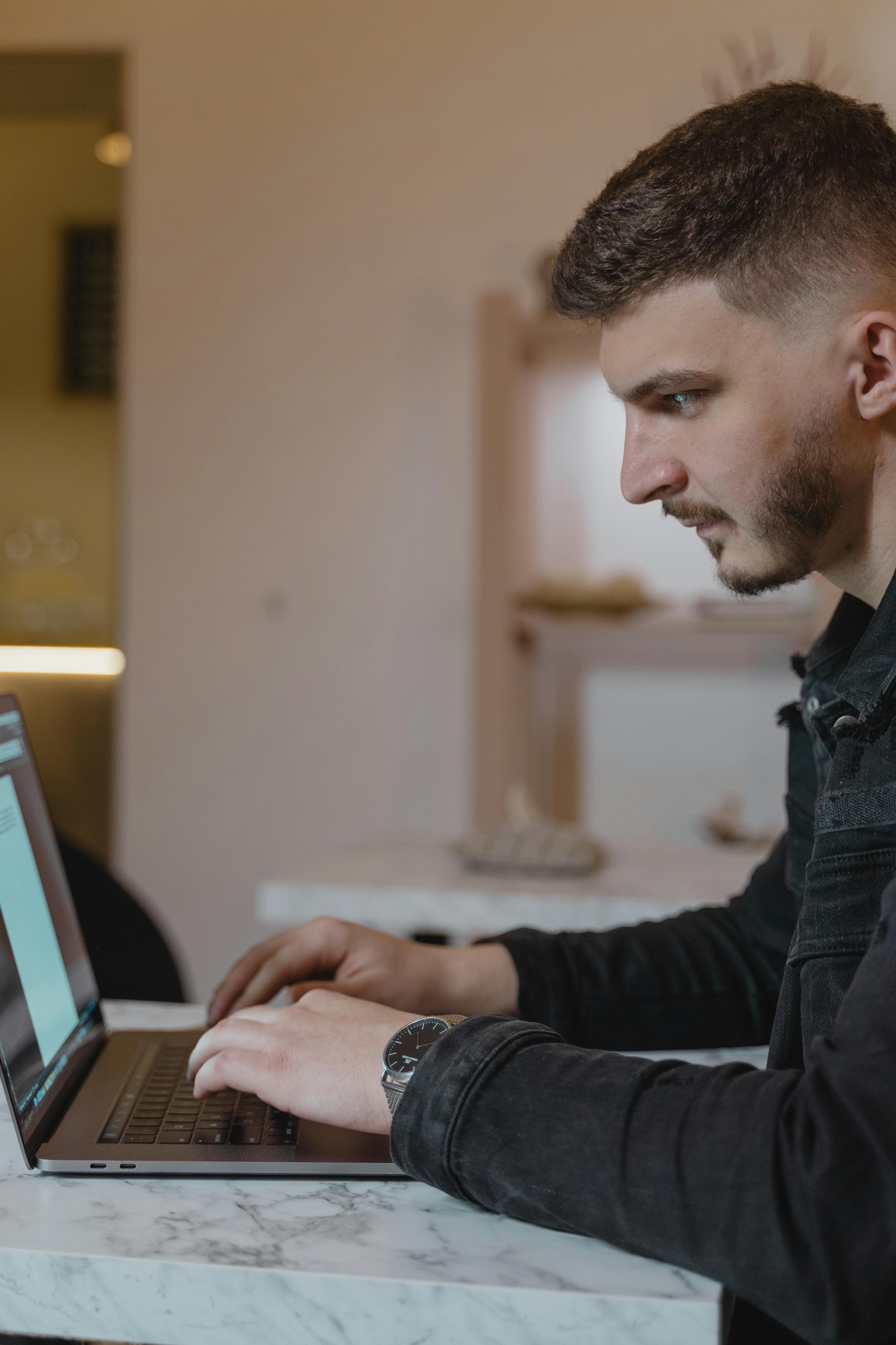 What are the types of life?