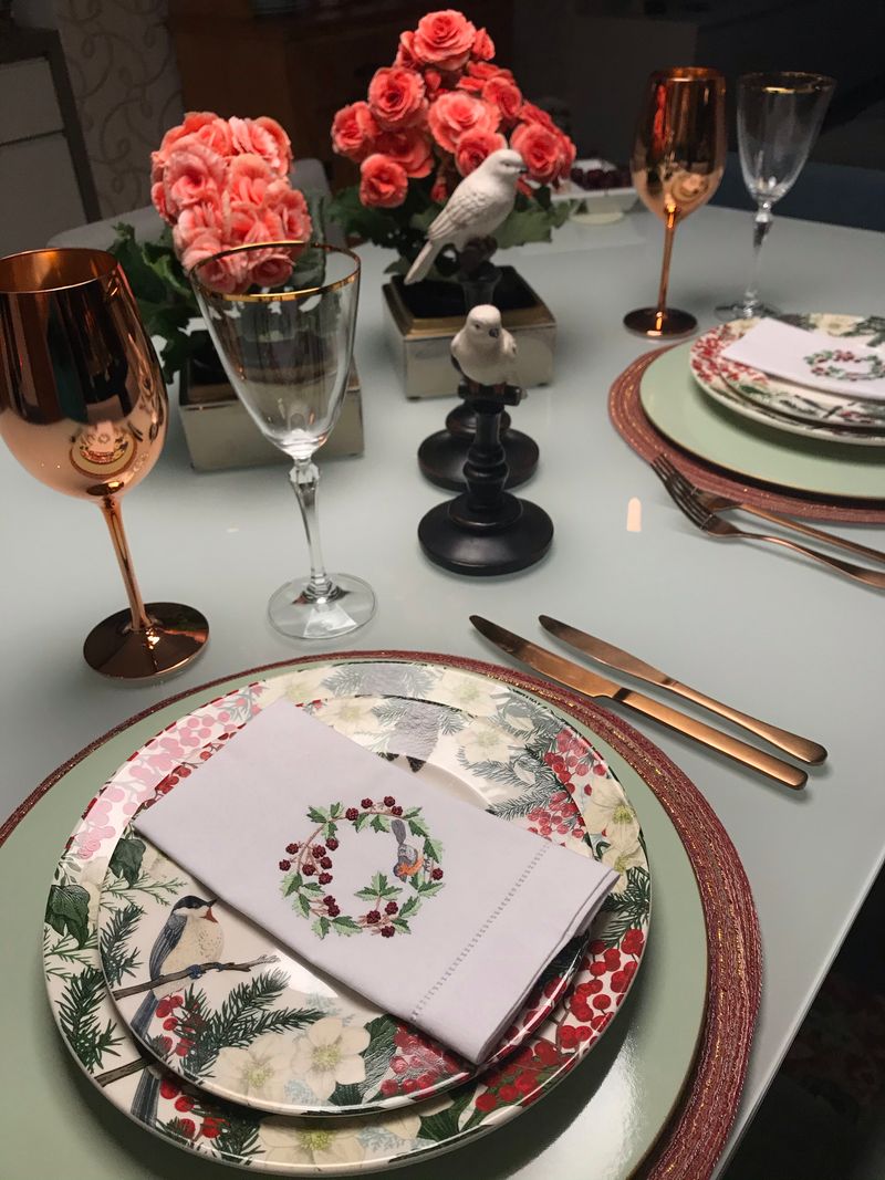 Elegant fine dining table setting with wine glasses, evoking the intimate atmosphere of Fernandõ Gastrotheque in Sliema