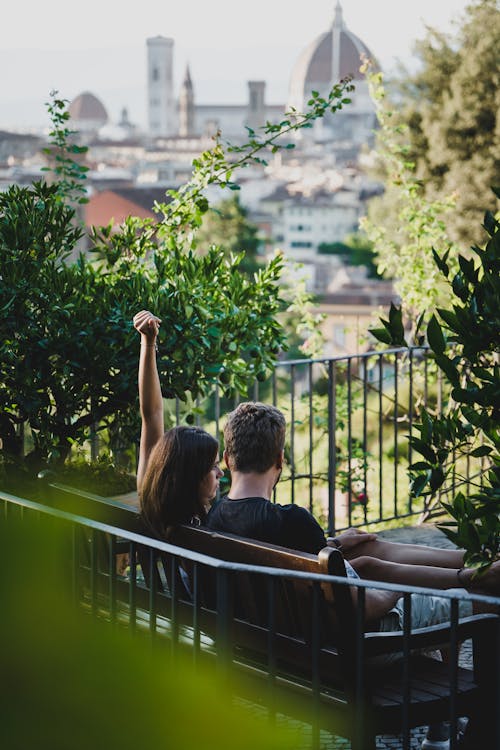 Free stock photo of city, couple, couple hugging