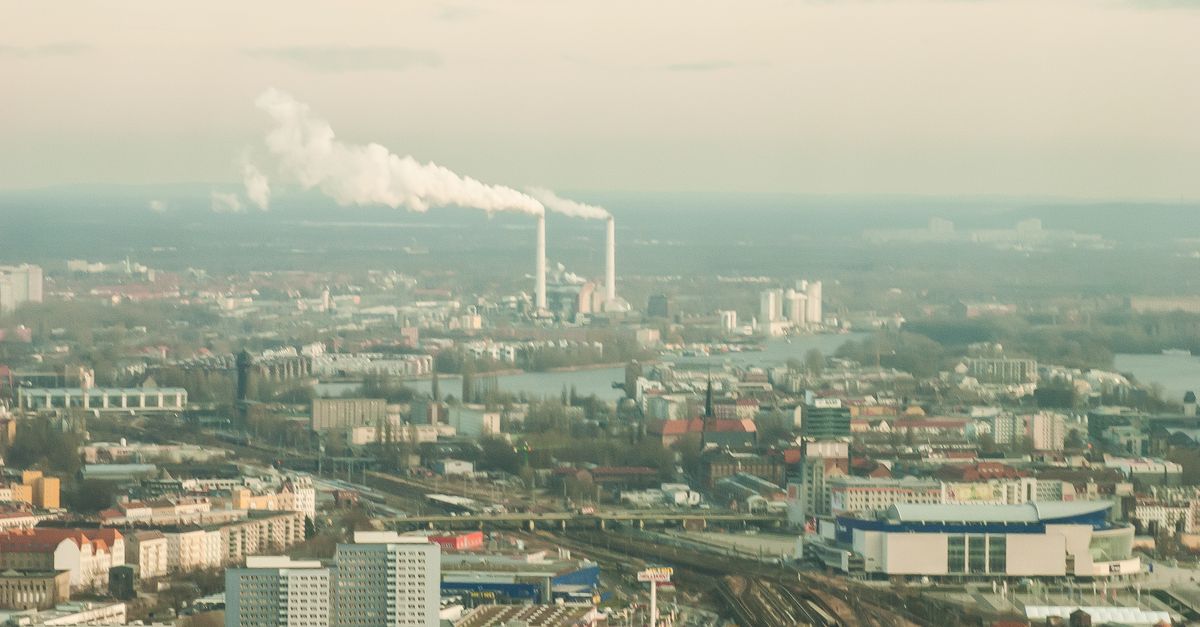 Las 10 industrias con mayor impacto ambiental y sus consecuencias sociales Las 10 industrias con mayor impacto ambiental y sus consecuencias sociales