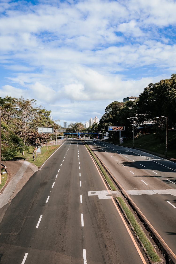 An Empty Roads