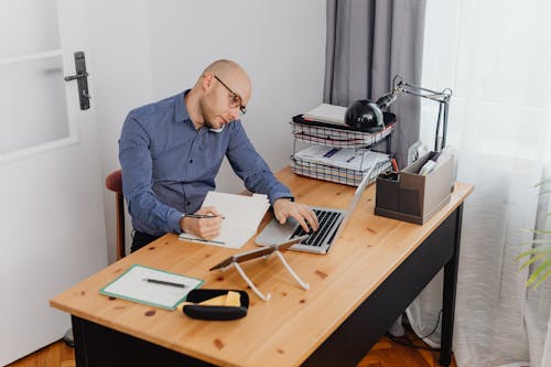 Photos gratuites de bois, bureau, cahier