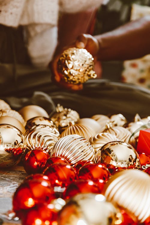 Foto stok gratis berkilau, bola natal, dekorasi Natal