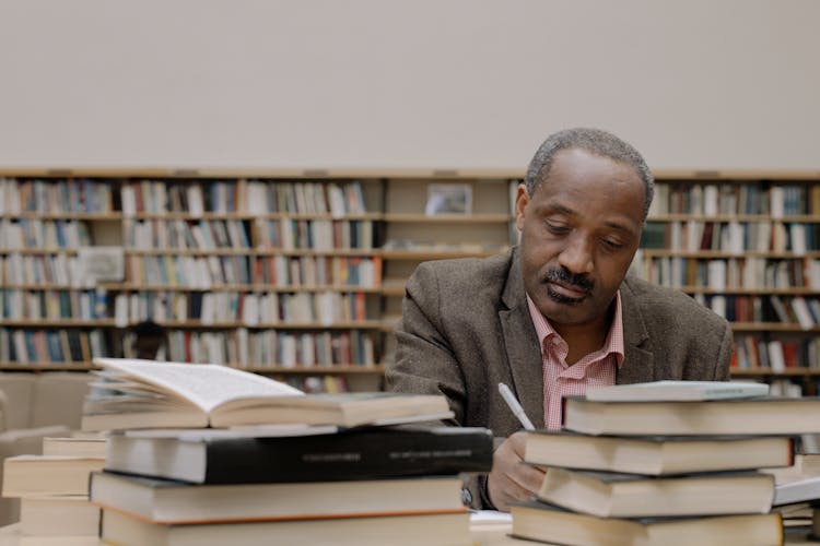 The Impact of an Outstanding Professor Headshot