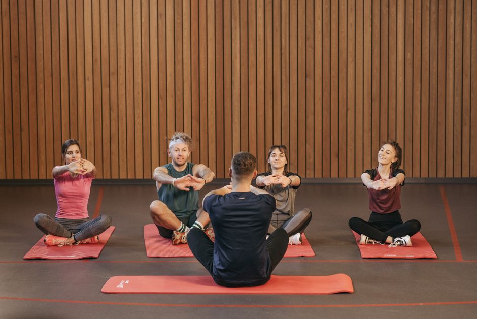 How Mindfulness During Workouts Improves Form and Prevents Injury: A Complete Guide