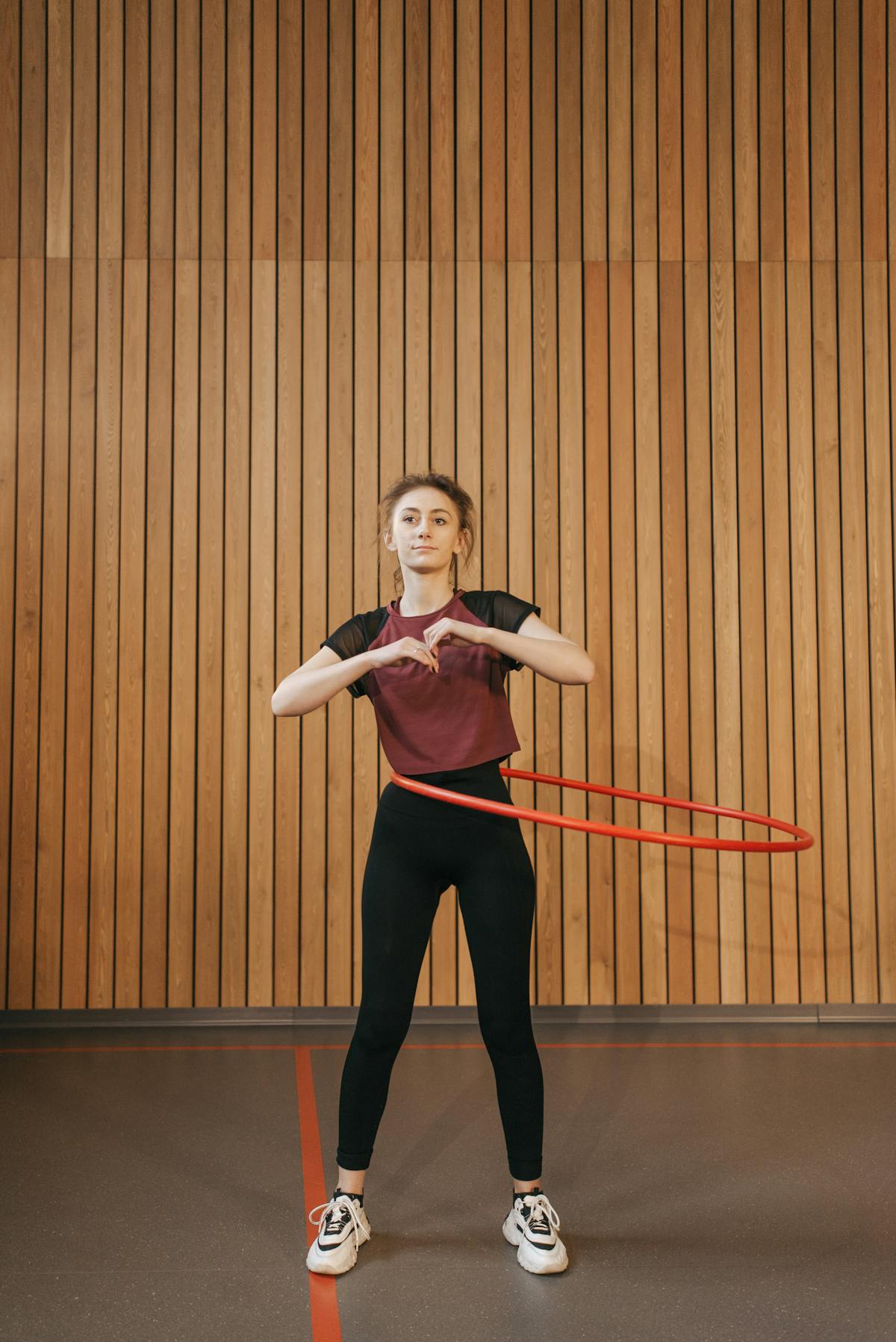 Person organizing smartphone apps and enabling focus mode on a home screen