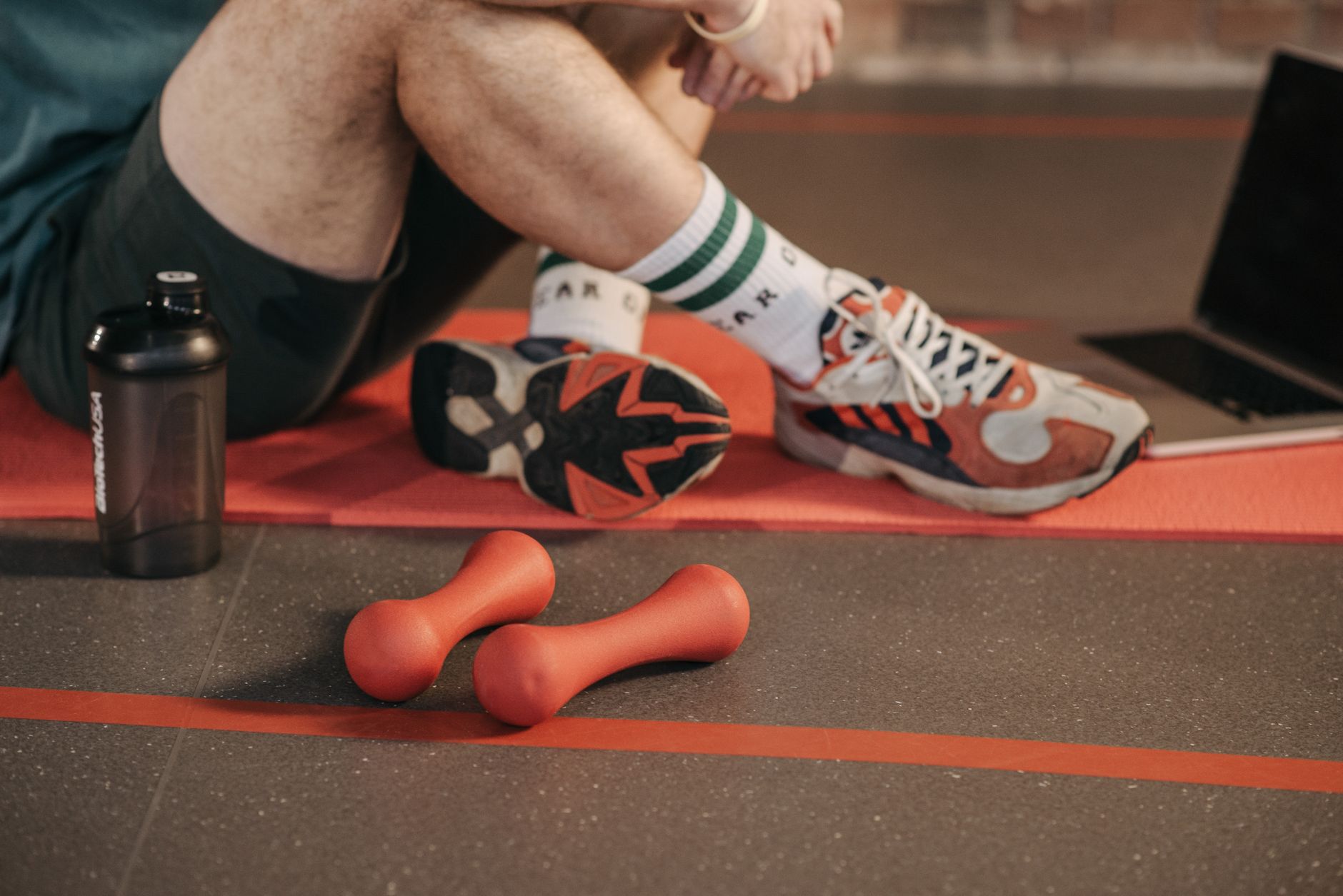Best ways to use a tumbler workout technique step by step