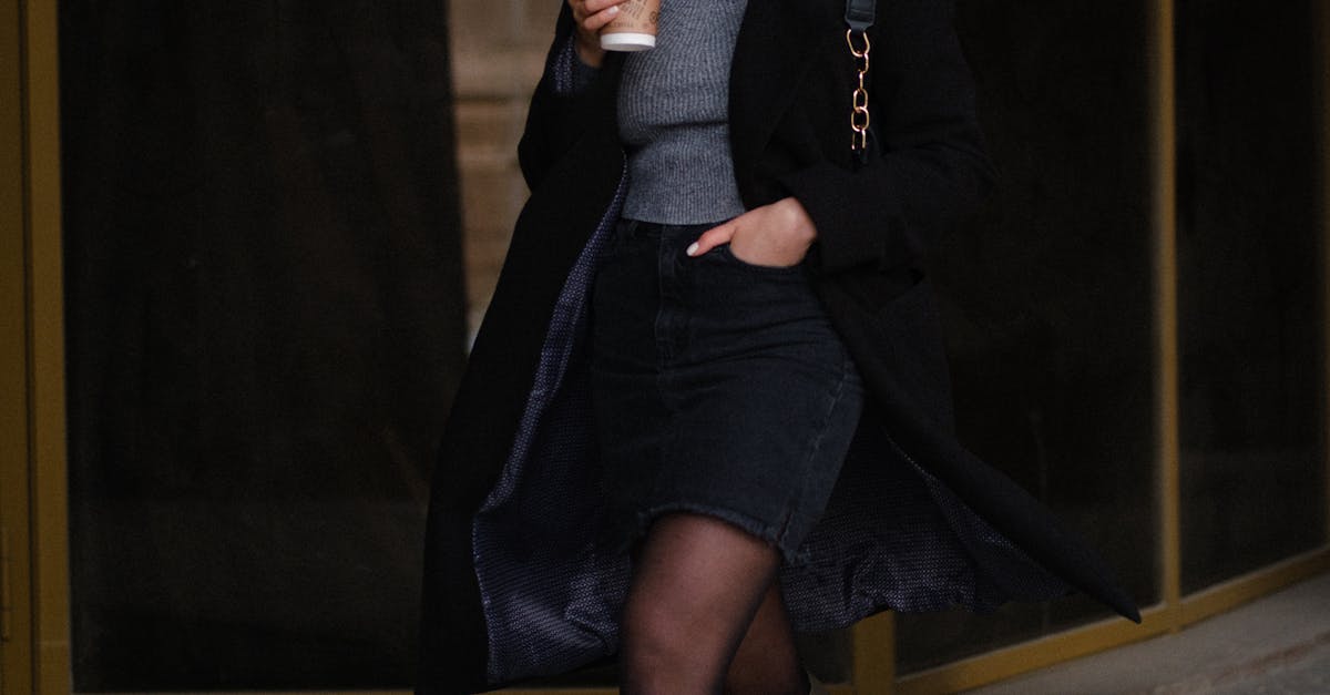 How to sew a skirt with patch pockets