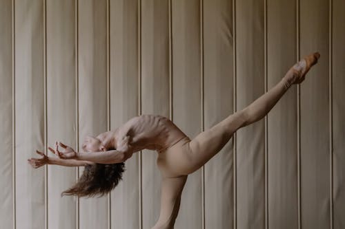 Immagine gratuita di ballando, ballerino, corpo flessibile