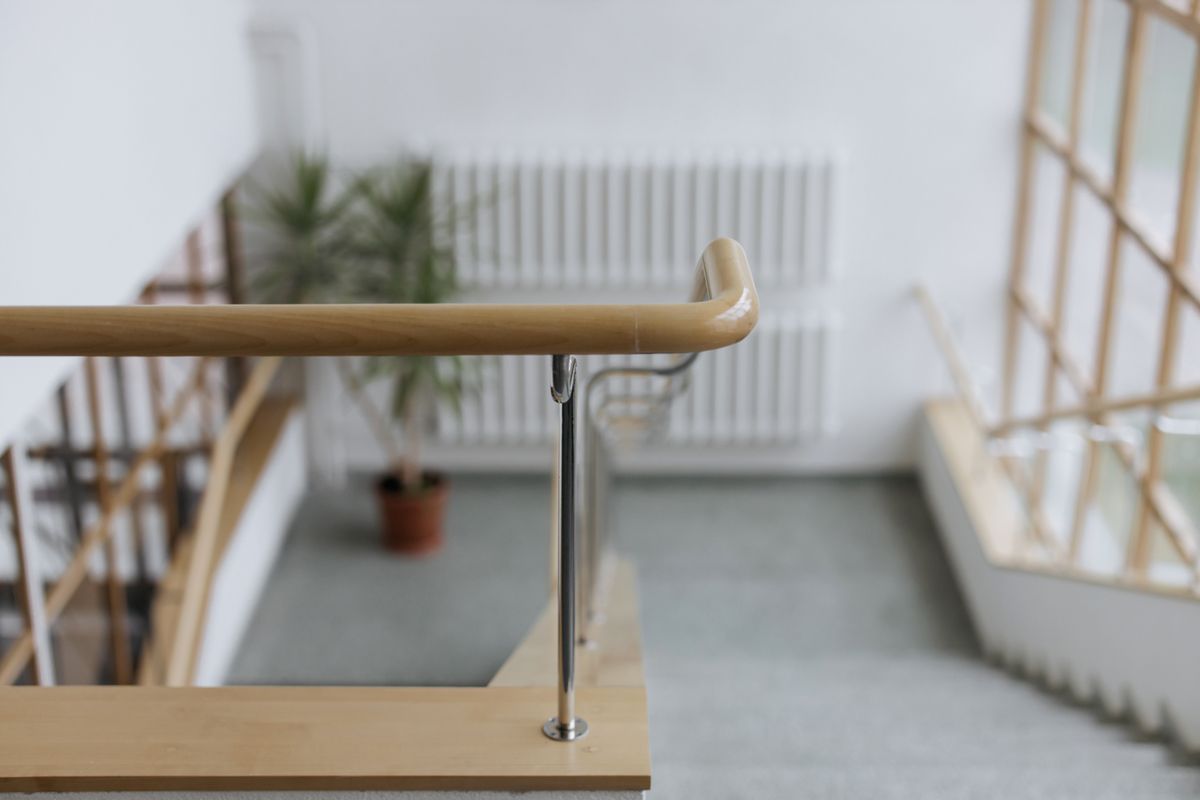 flat moves in Turnham Green — Flat Moves in Turnham Green — the working end of the job