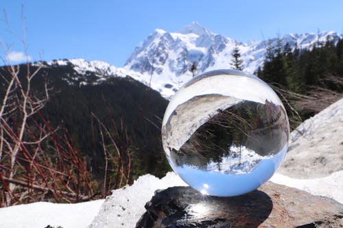 Foto profissional grátis de montanhas gigantes