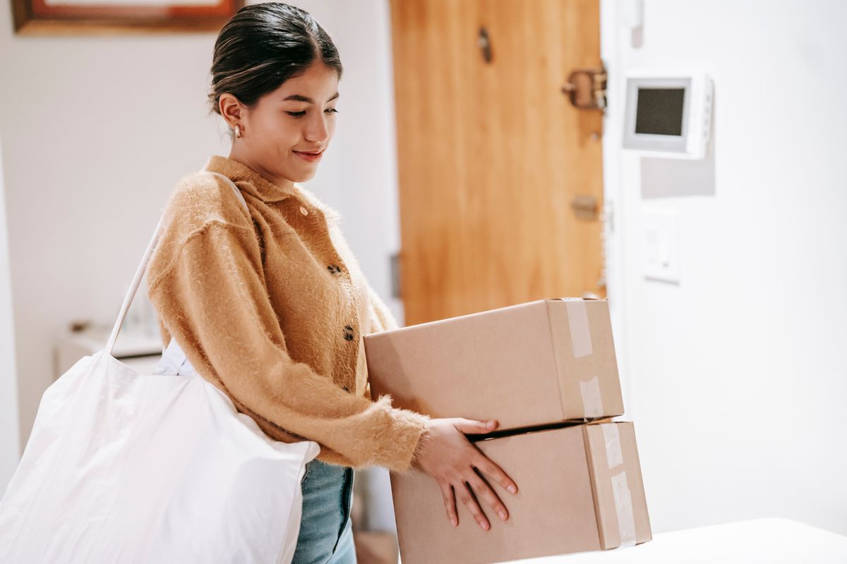 flat moves in Todmorden — Loaded properly: blankets, straps and a plan in Todmorden