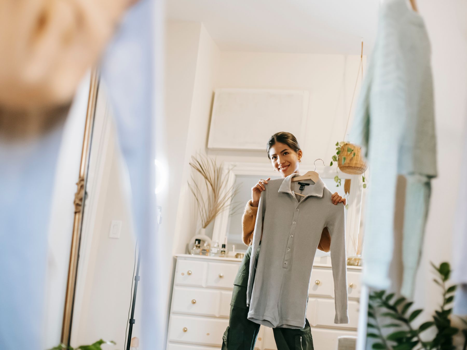 Broxburn — movers delivering furniture from a van