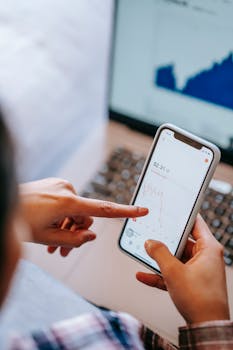 Image by Liza Summer