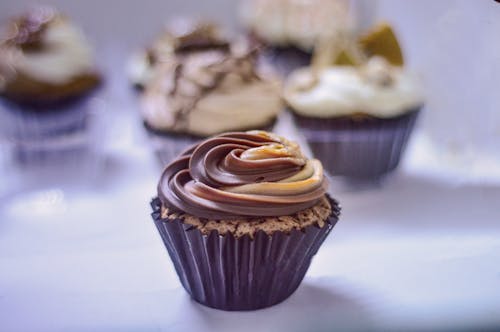 Gratis lagerfoto af chokolade, cupcakes, delikat