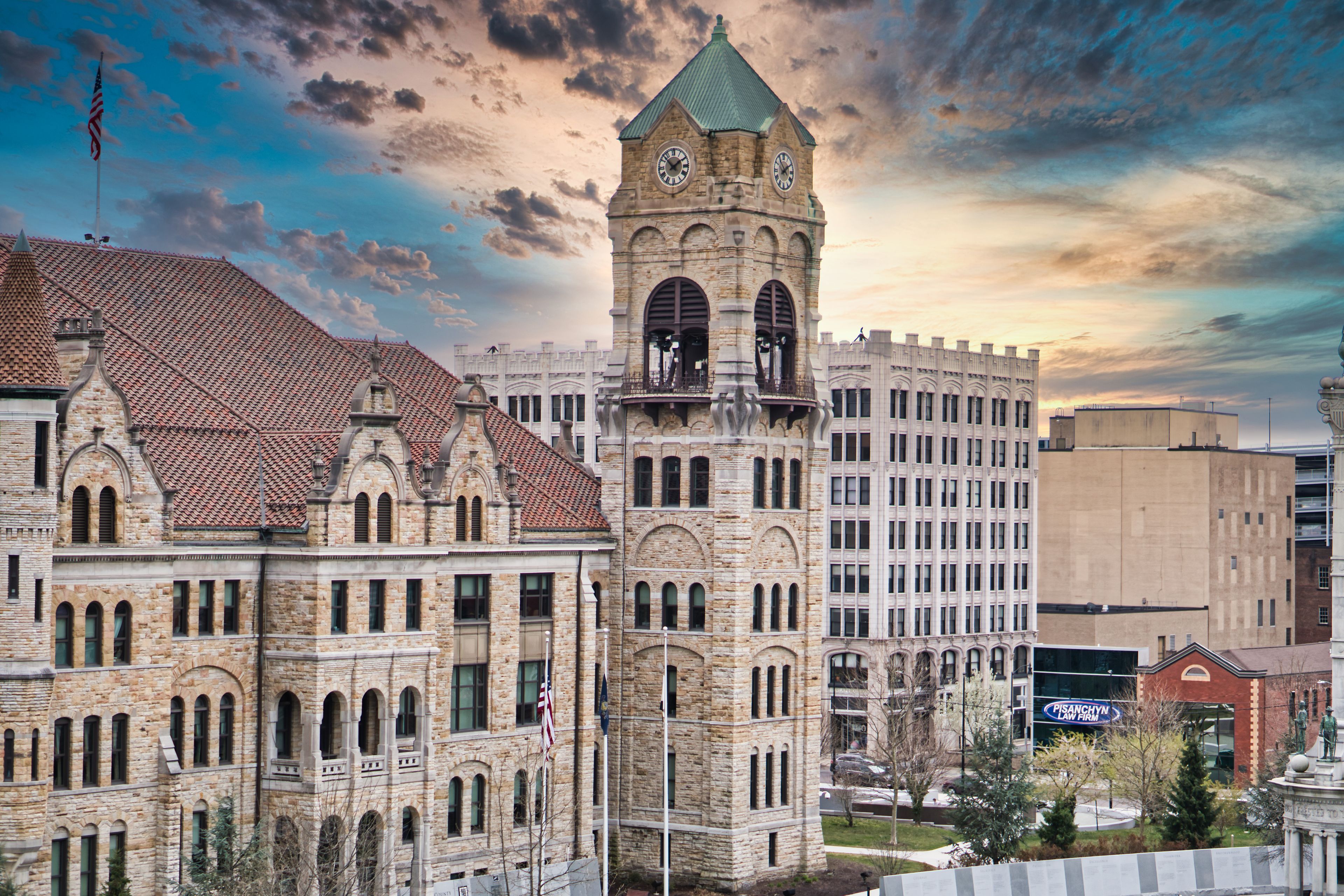 Scranton: Scranton City Hall and its clock tower at dusk