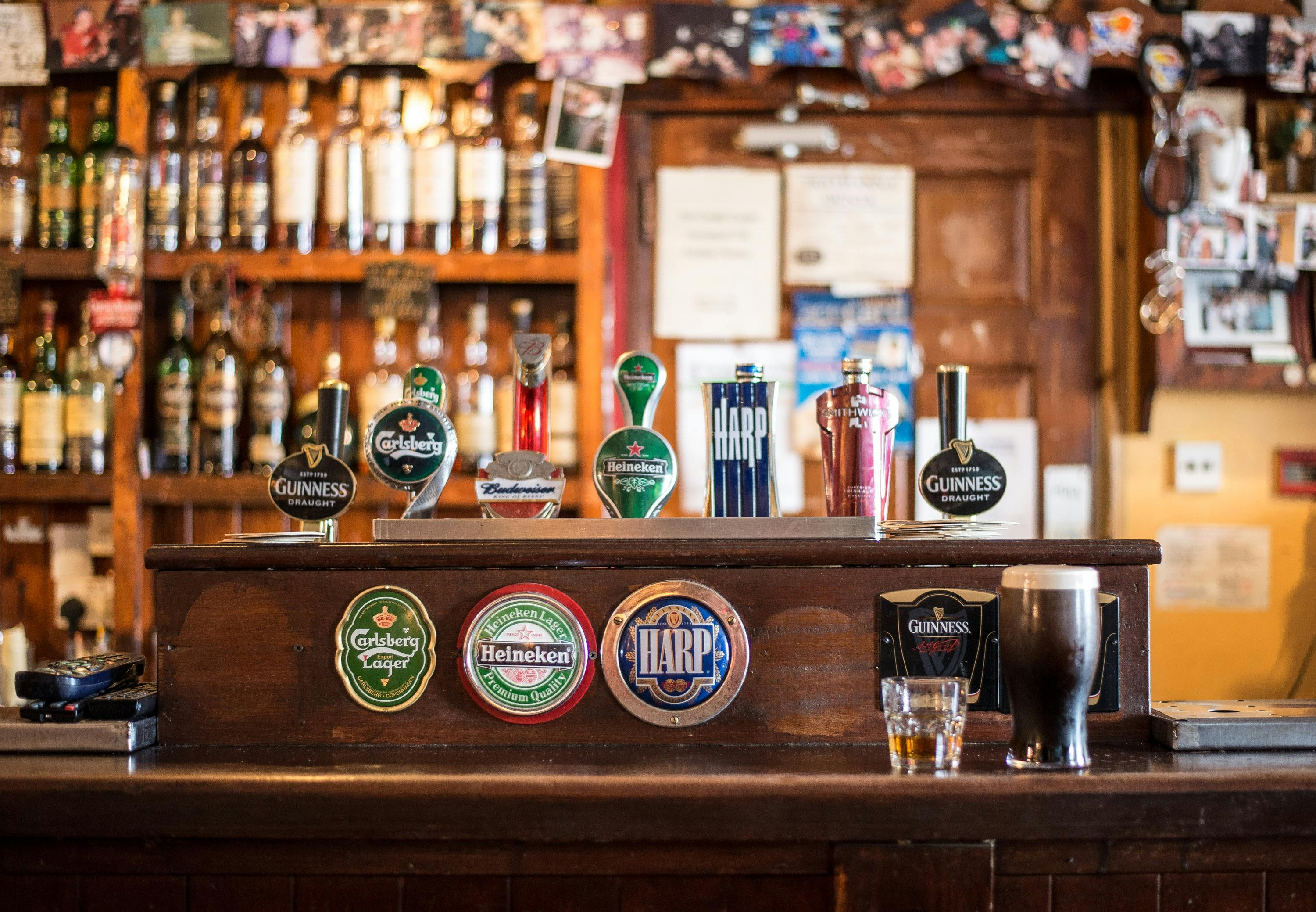 An Irish bar somewhere (image courtesy of Pexels)