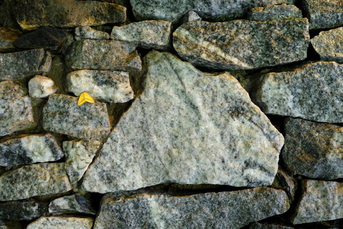 Close-Up Photograph of Rocks · Free Stock Photo
