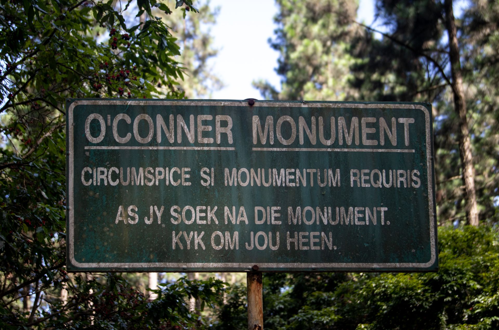 Text in Latina and Afrikaans on OConnor Monument Board