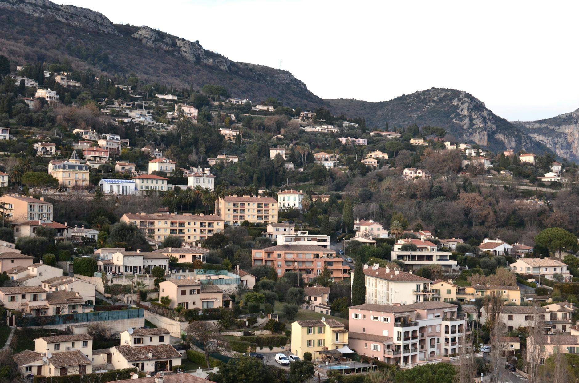 Horizontal Growth of Towns Horizontal Growth of Towns