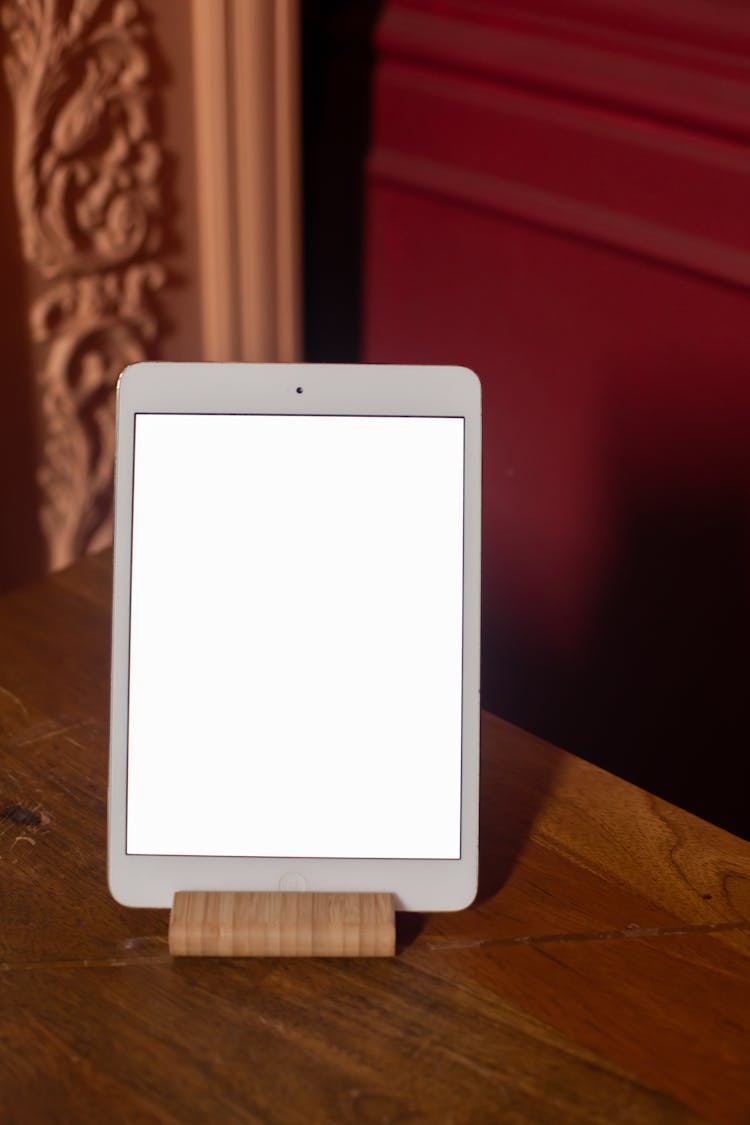 Modern Tablet With Mockup Screen