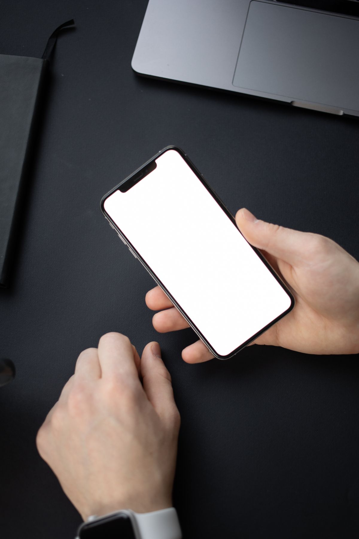 Lead vendors communication on mobile smartphone