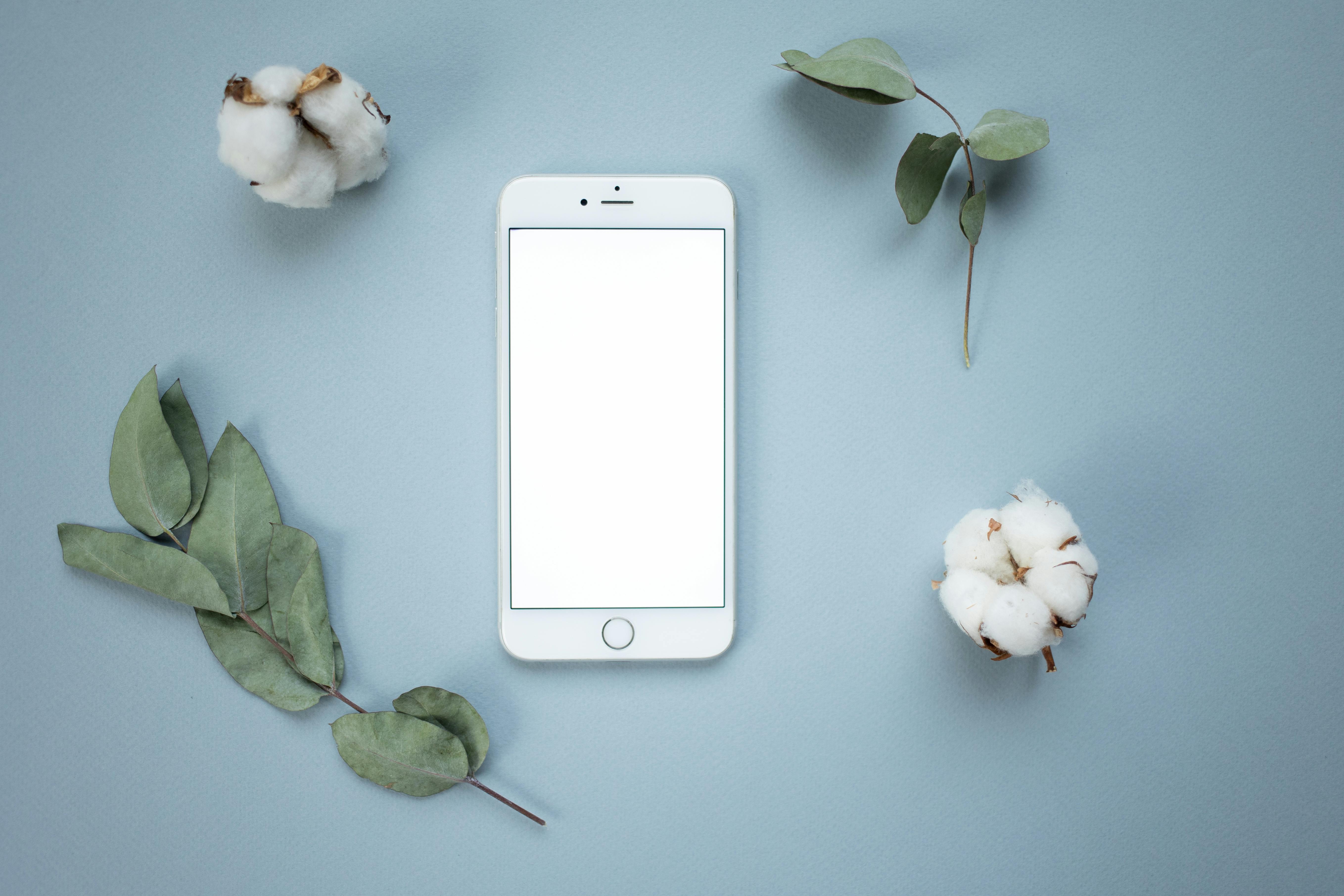 Mental health apps are collecting more than emotional conversations — Photo by KATRIN  BOLOVTSOVA on Pexels