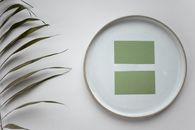 Round plate with blank name tags