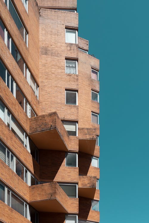 Gratis stockfoto met architectuur, betonnen constructie, buitenkant van het gebouw