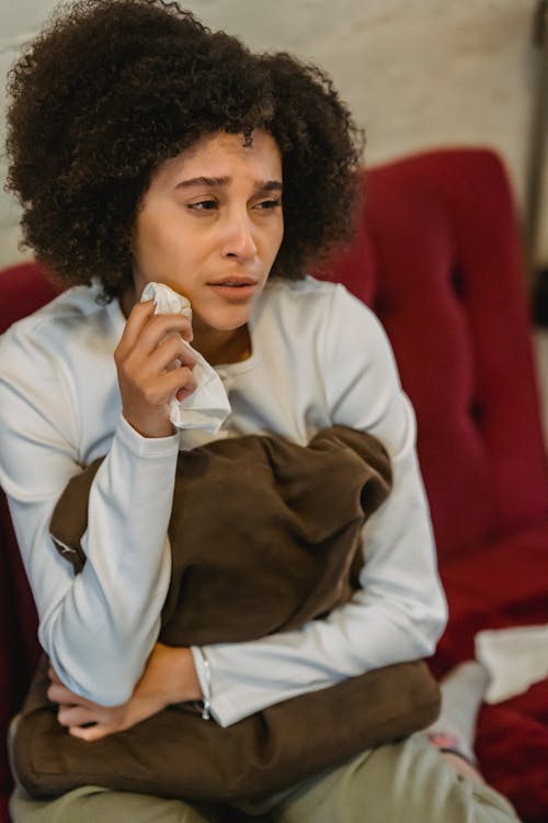 Foto profissional grátis de aborrecido, abraço, afro