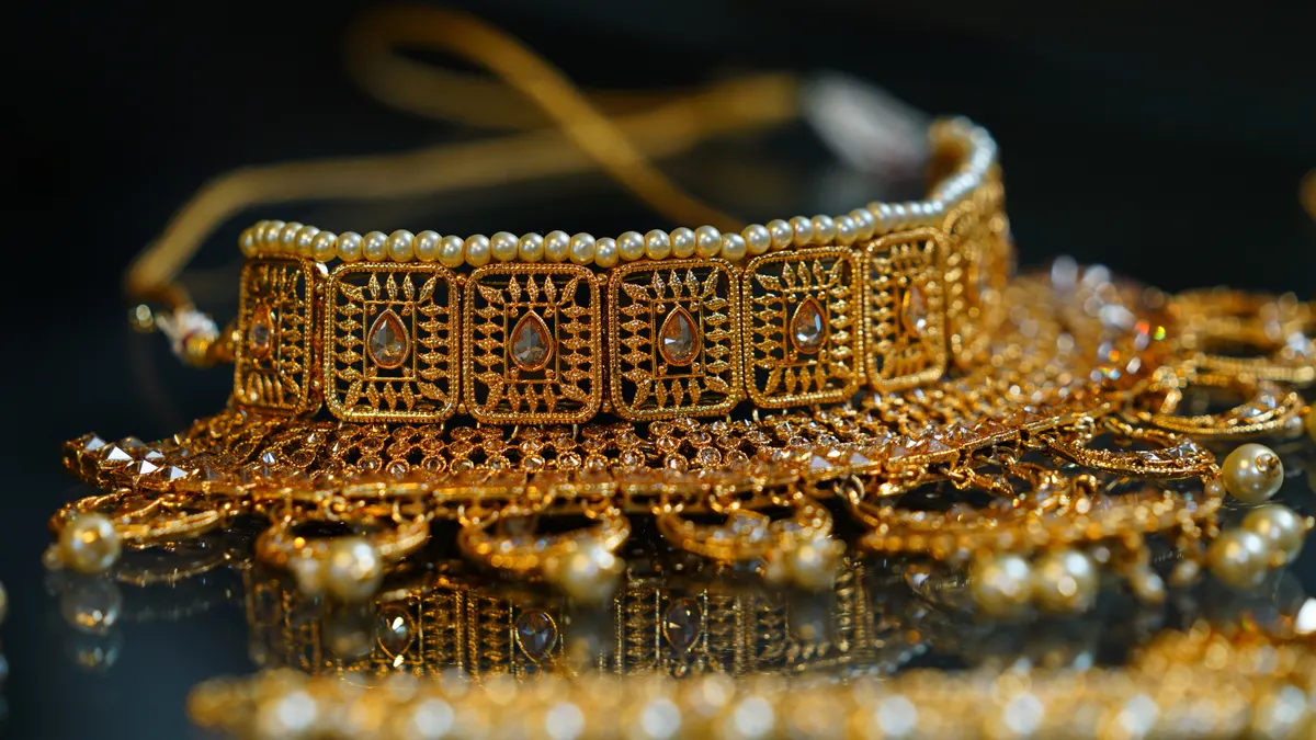 What Cultural Influences Shape Destination Diamonds in Jewelry Design?