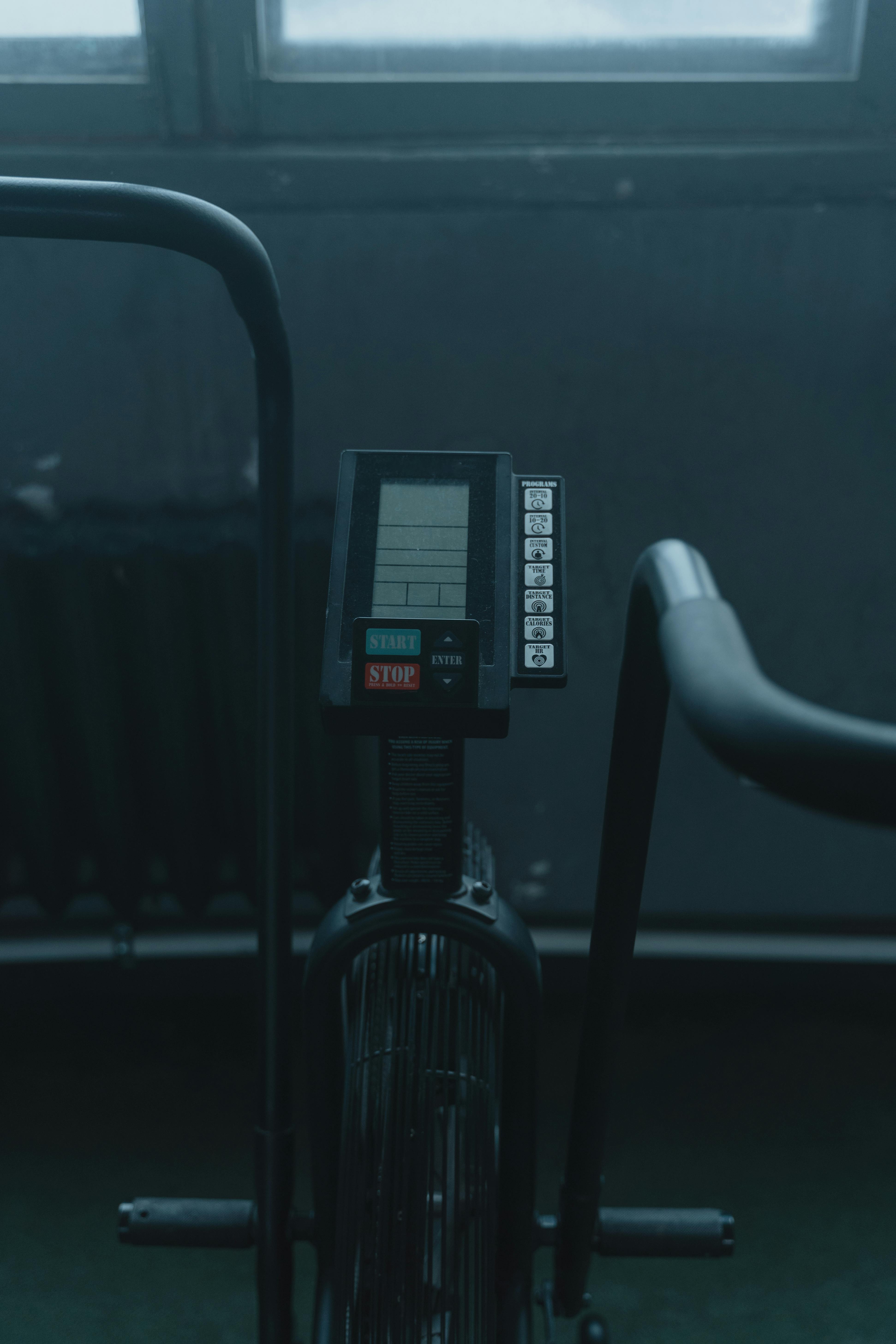 an electronic gym equipment with monitor