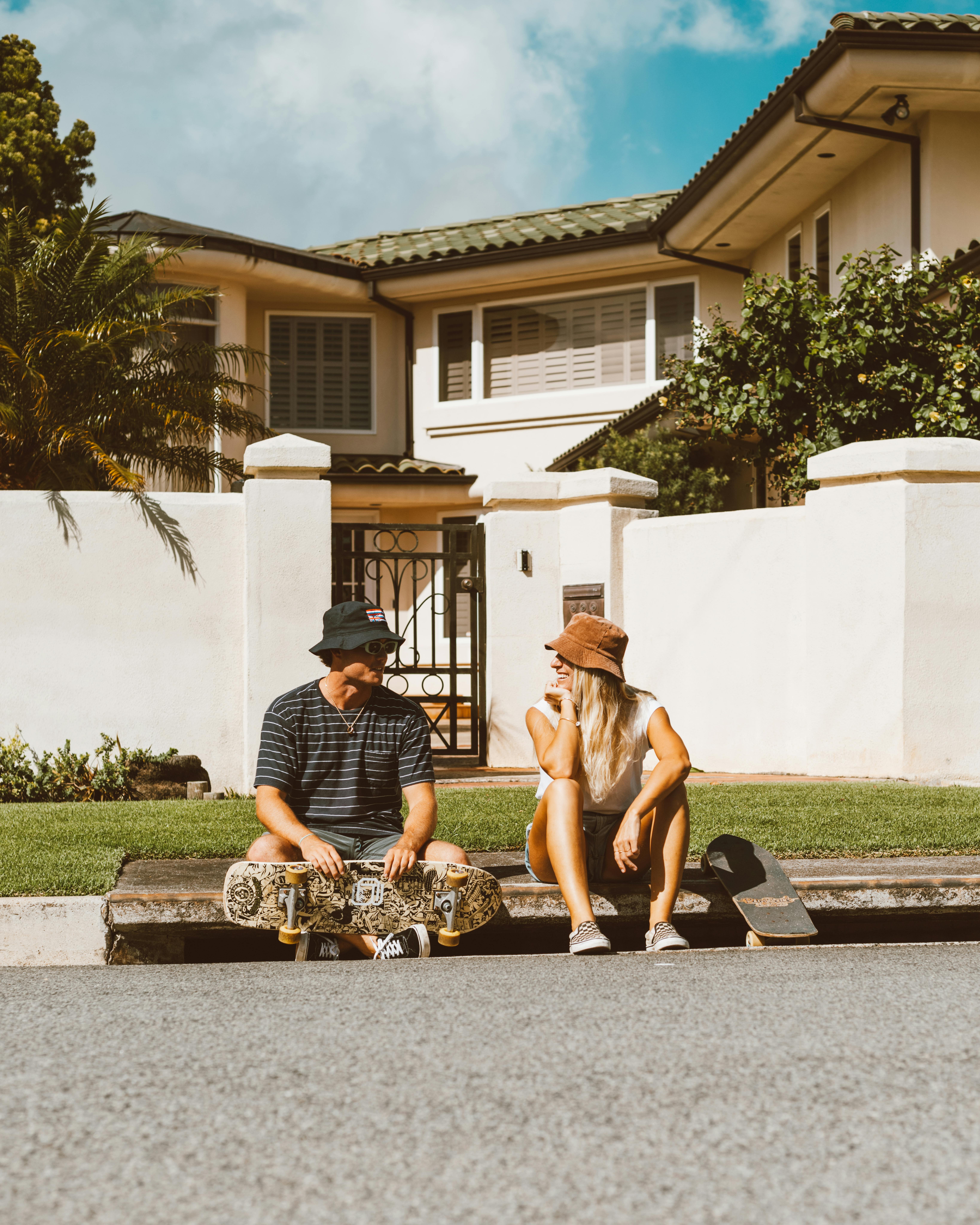 Why do lowriders have curb feelers?