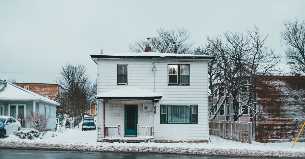 Sold sign in front of a Toronto area home listed by a motivated seller in 2026