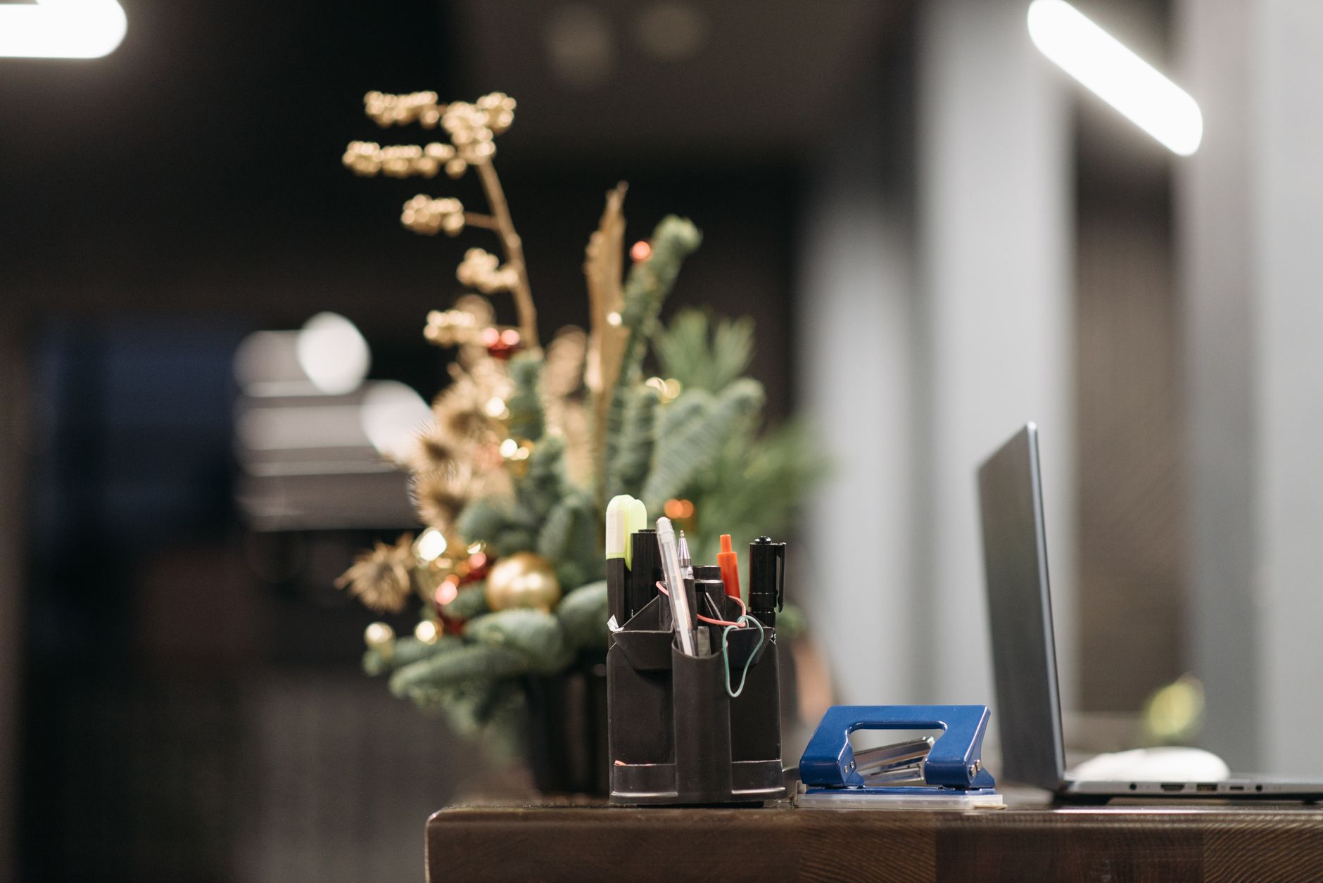 15 Best Office Organizers for Desk Clutter