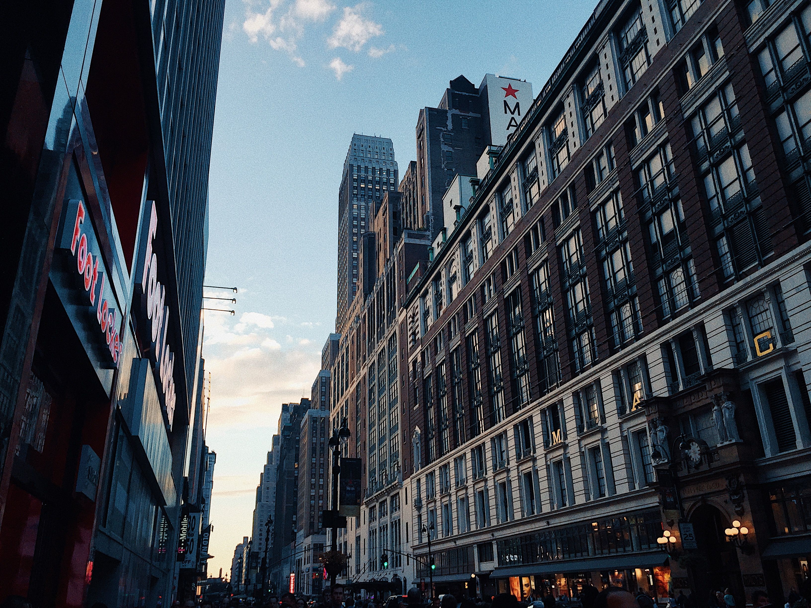Macy's sets 19.15-cent quarterly dividend, payable Oct. 1