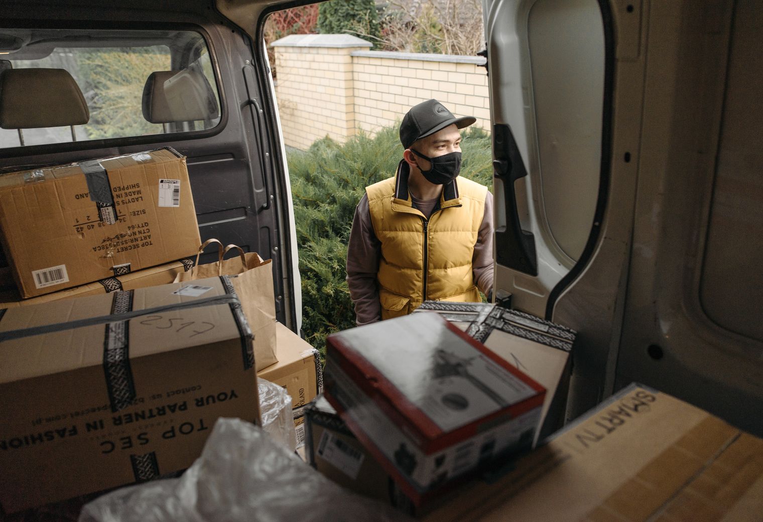 Culloden — belongings being loaded for transport to storage